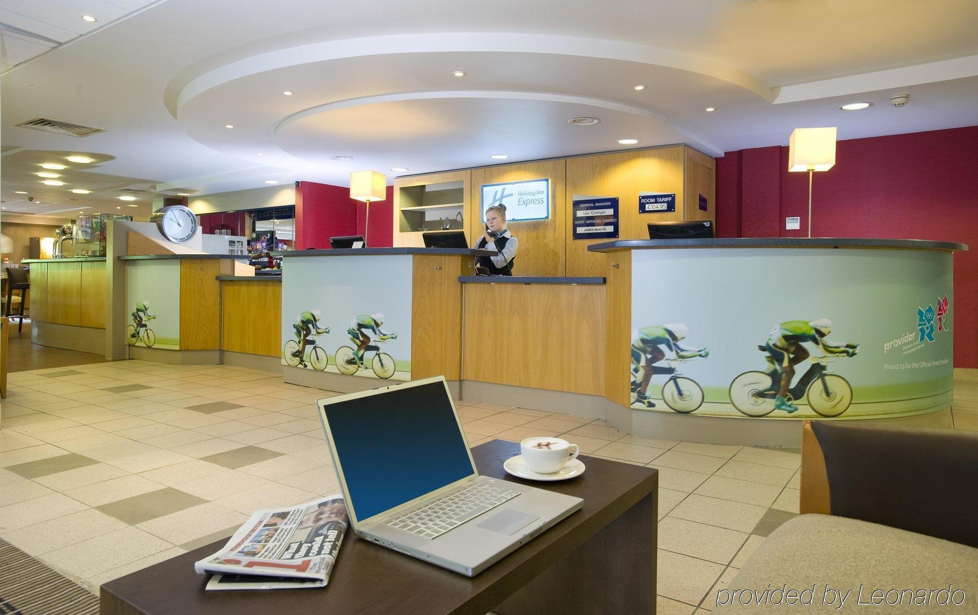 Holiday Inn Express Swansea East By Ihg Экстерьер фото