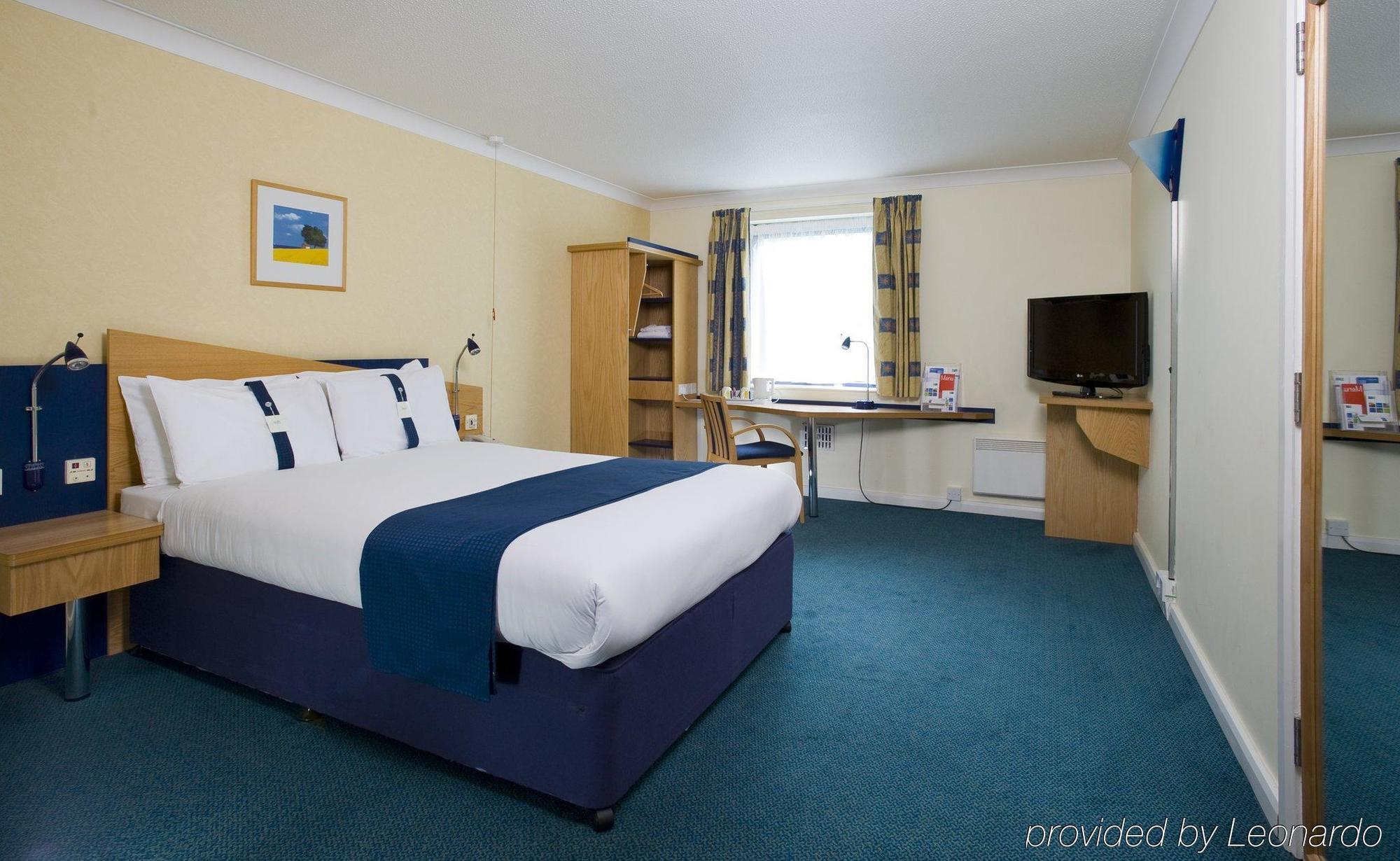 Holiday Inn Express Swansea East By Ihg Экстерьер фото